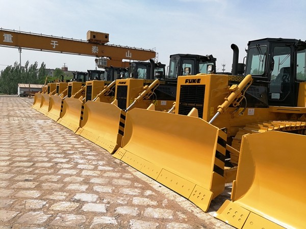 Dozer a ruote FK14-957